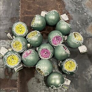 15 NWT Elegant Green Glass Christmas Reflector Ball Ornaments
